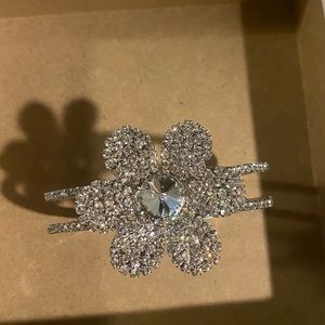 Crystal flower hinge bangle bracelet